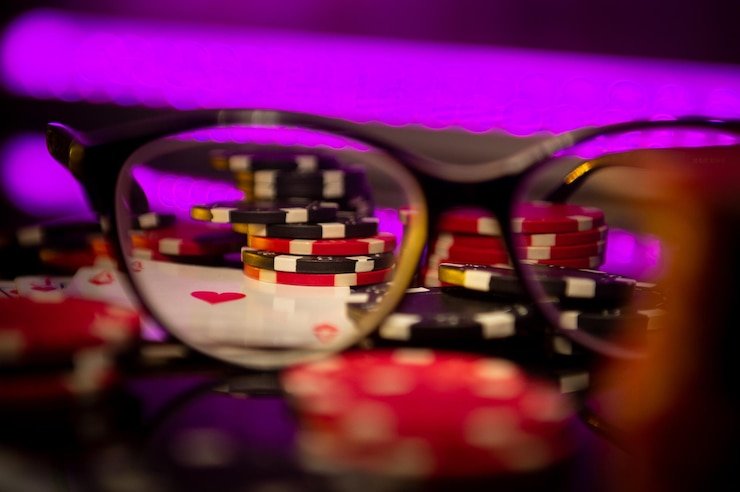 Pengguna menikmati pertandingan badminton secara live dengan baik pada situs goslot88